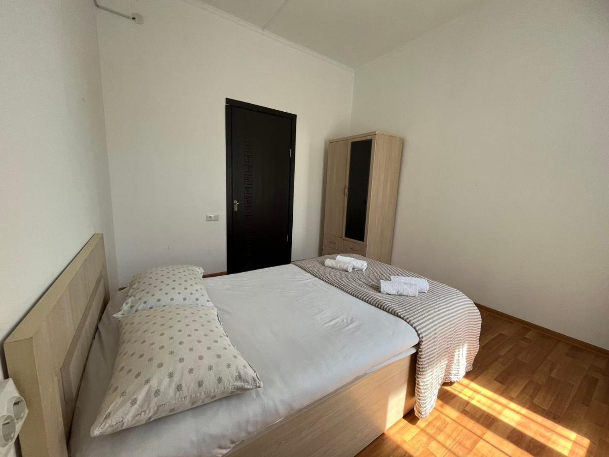 Guest House Oasis - Tvishi 외부 사진