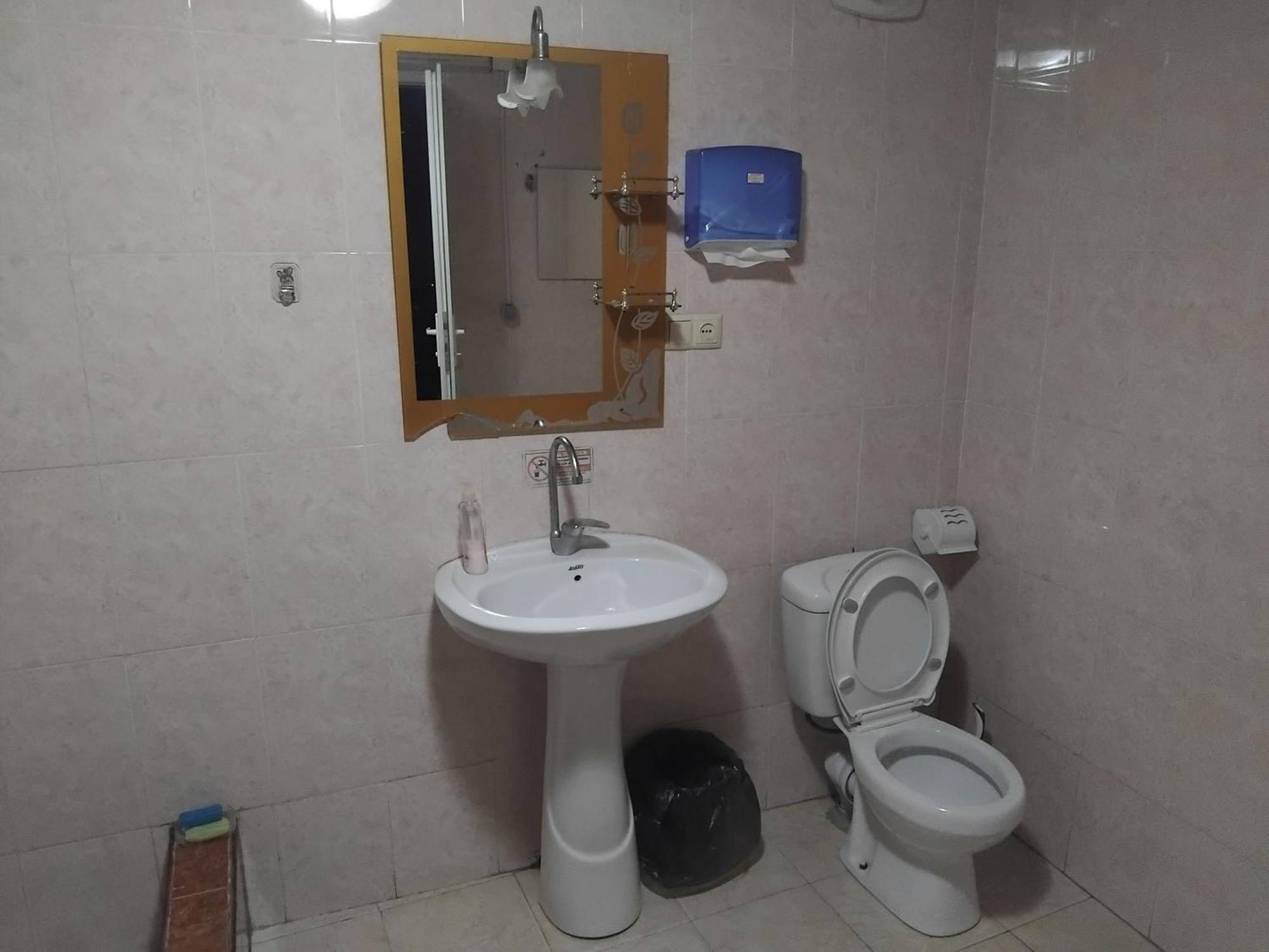 Guest House Oasis - Tvishi 외부 사진